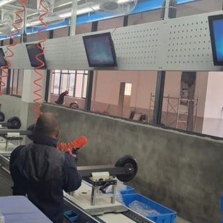 电动滑板车装配流水线